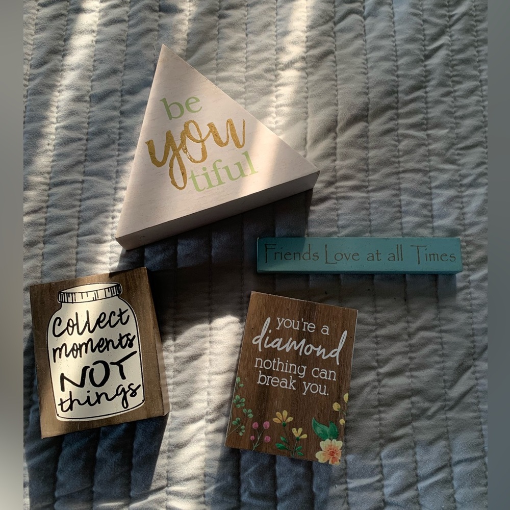 Small Shelf Items